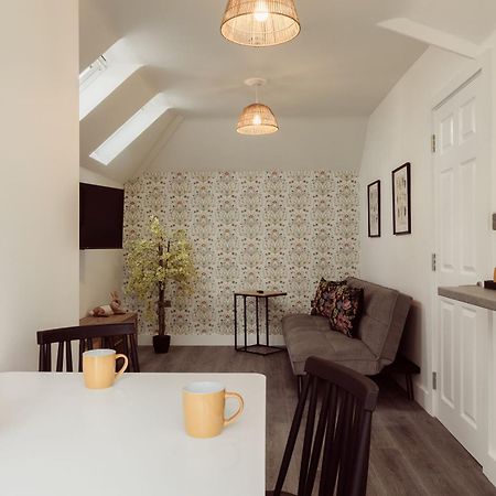 Lowbell House London Colney المظهر الخارجي الصورة