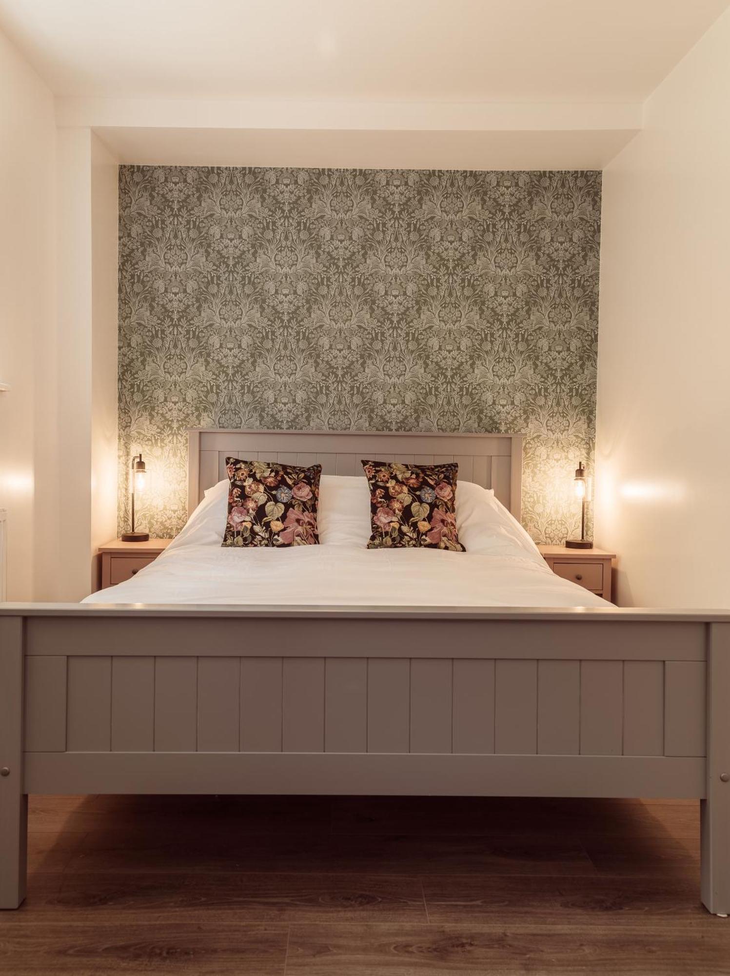 Lowbell House London Colney المظهر الخارجي الصورة